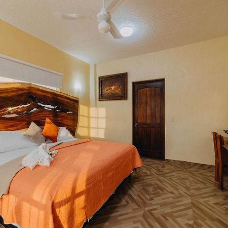 Primavera Suites Сиуатанехо Экстерьер фото